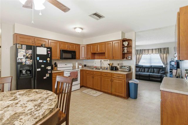 2113 OAKVIEW LANE, Plant City, FL 33566