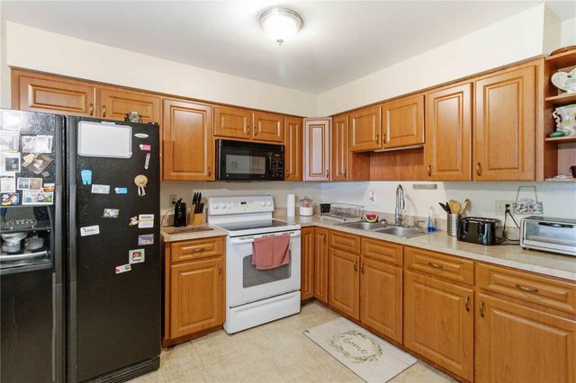 2113 OAKVIEW LANE, Plant City, FL 33566