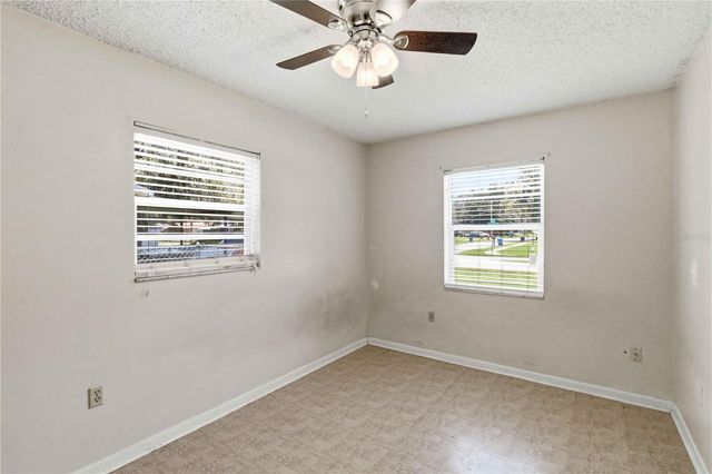 2113 OAKVIEW LANE, Plant City, FL 33566