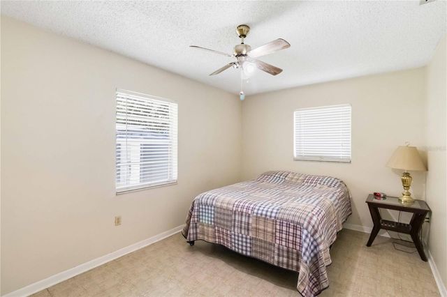 2113 OAKVIEW LANE, Plant City, FL 33566