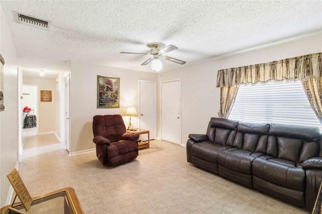 2113 OAKVIEW LANE, Plant City, FL 33566