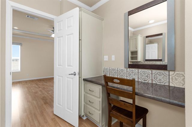 6083 Fm 3060, Midway, TX 75852