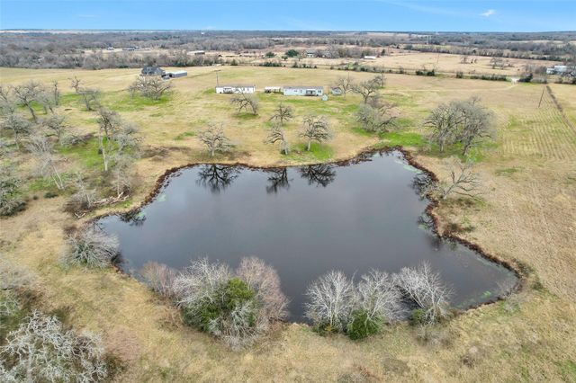 6083 Fm 3060, Midway, TX 75852