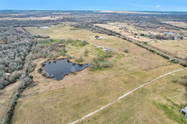 6083 Fm 3060, Midway, TX 75852