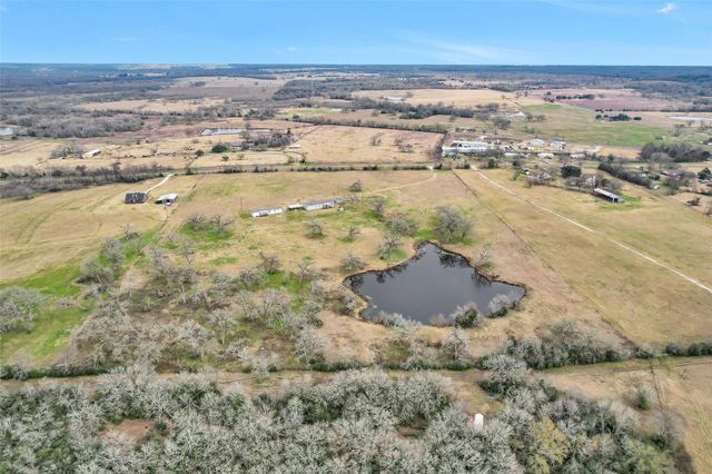 6083 Fm 3060, Midway, TX 75852