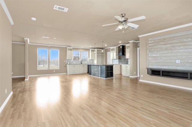 6083 Fm 3060, Midway, TX 75852