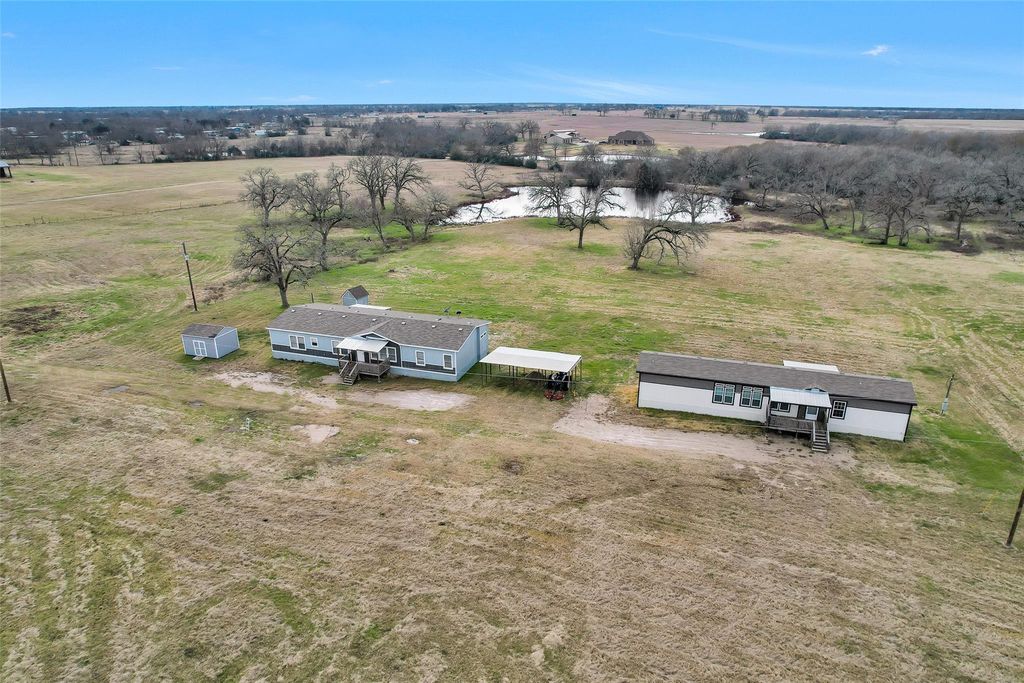 6083 Fm 3060, Midway, TX 75852