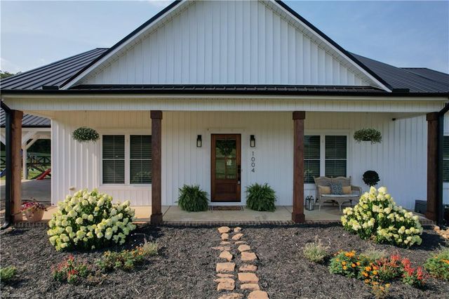 1004 Tilley Farm Road, Pinnacle, NC 27043