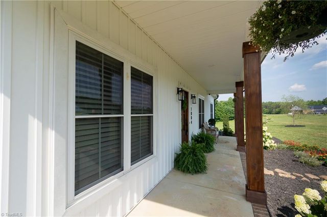 1004 Tilley Farm Road, Pinnacle, NC 27043