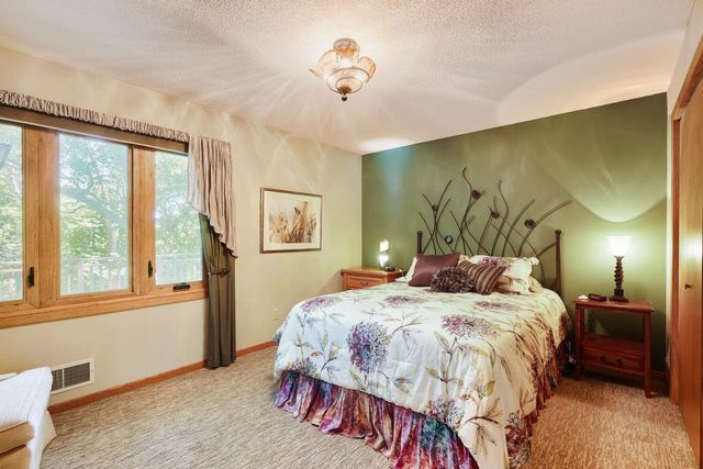 6715 Ashton Avenue NE, Fridley, MN 55432