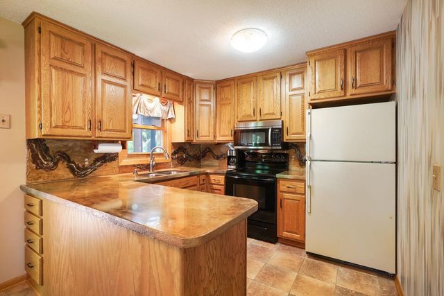 6715 Ashton Avenue NE, Fridley, MN 55432