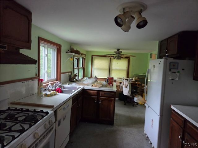 3348 County Route 176, Scriba, NY 13126