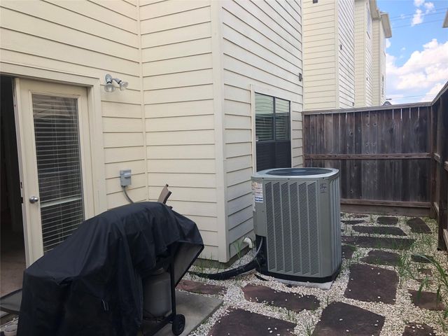 3656 Main Plaza Drive, Houston, TX 77025