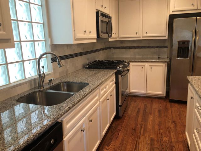 3656 Main Plaza Drive, Houston, TX 77025