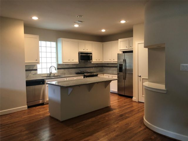 3656 Main Plaza Drive, Houston, TX 77025