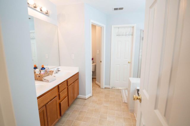 510 TEAL RD N, Martinsburg, WV 25405
