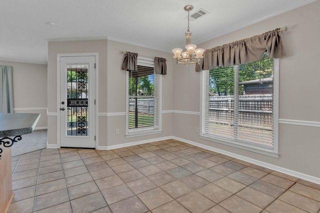8052 SARA JANE LN, Bartlett, TN 38133