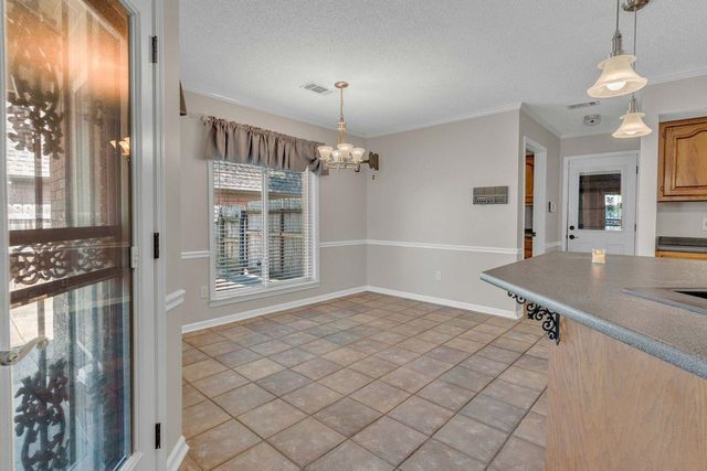 8052 SARA JANE LN, Bartlett, TN 38133
