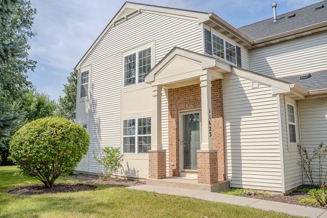 11623 Grand Canyon Avenue D, Huntley, IL 60142