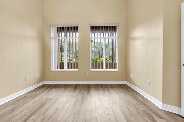 16102 Emerald Estates Drive 108, Weston, FL 33331