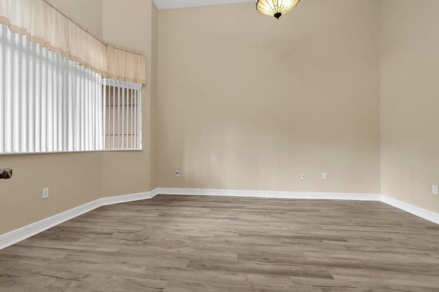 16102 Emerald Estates Drive 108, Weston, FL 33331