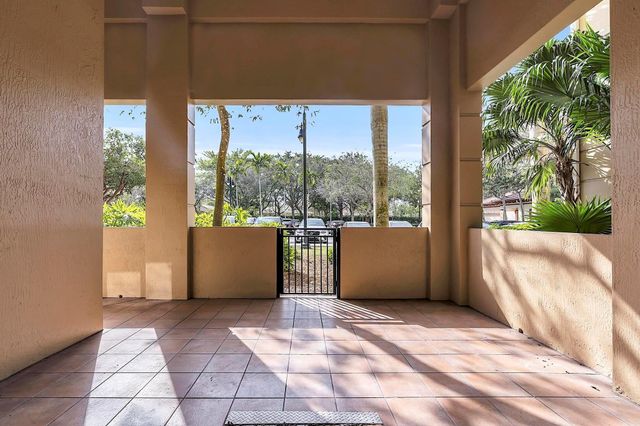 16102 Emerald Estates Drive 108, Weston, FL 33331