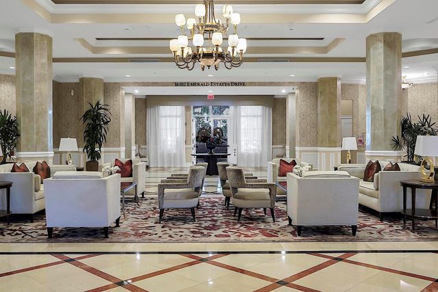 16102 Emerald Estates Drive 108, Weston, FL 33331