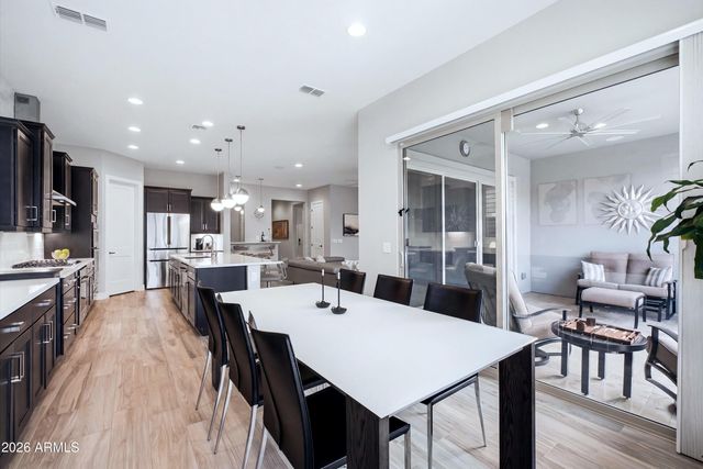 2828 E DONALD Drive, Phoenix, AZ 85050