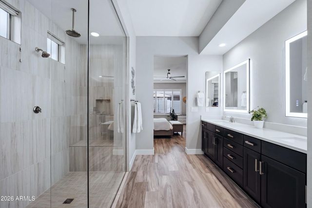 2828 E DONALD Drive, Phoenix, AZ 85050