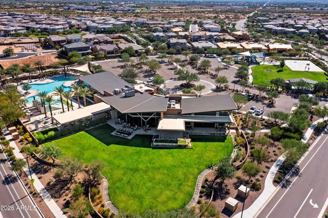2828 E DONALD Drive, Phoenix, AZ 85050