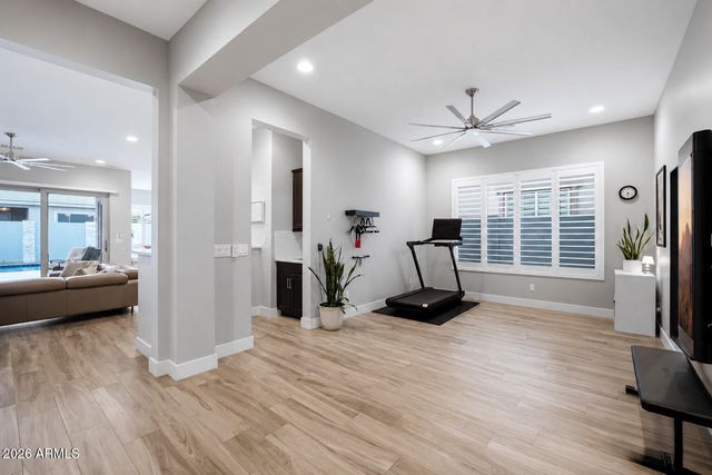 2828 E DONALD Drive, Phoenix, AZ 85050