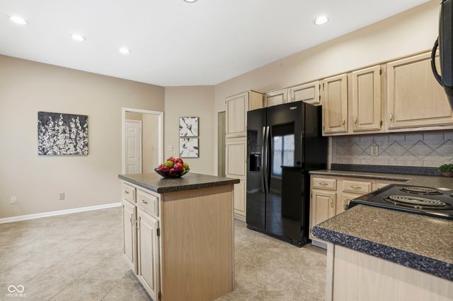 1624 Foxmere Boulevard, Greenwood, IN 46142