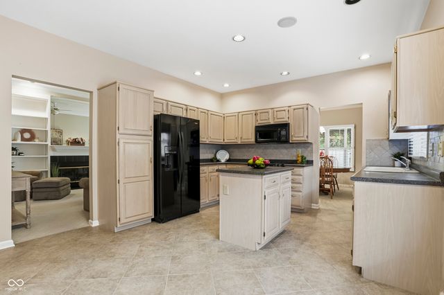 1624 Foxmere Boulevard, Greenwood, IN 46142
