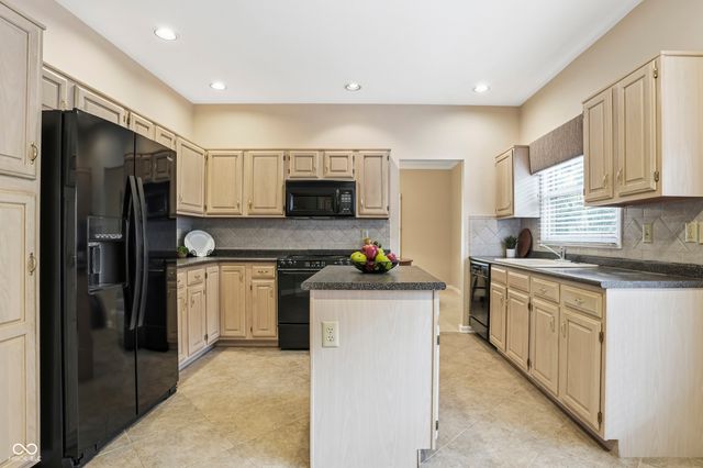 1624 Foxmere Boulevard, Greenwood, IN 46142