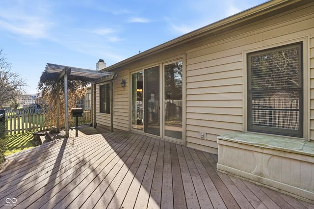 1624 Foxmere Boulevard, Greenwood, IN 46142