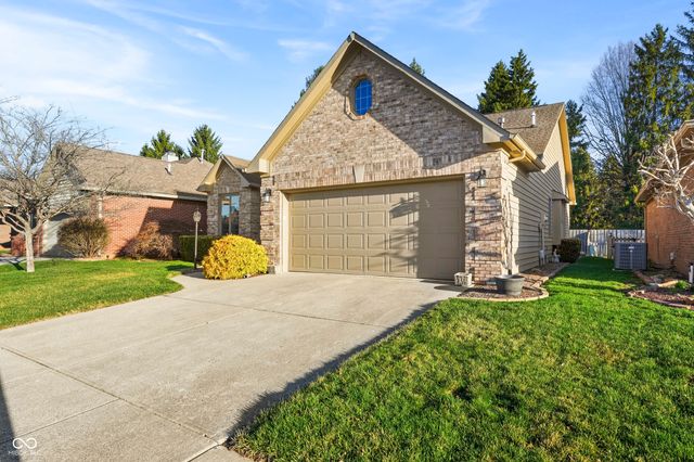 1624 Foxmere Boulevard, Greenwood, IN 46142