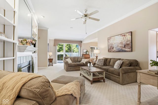 1624 Foxmere Boulevard, Greenwood, IN 46142