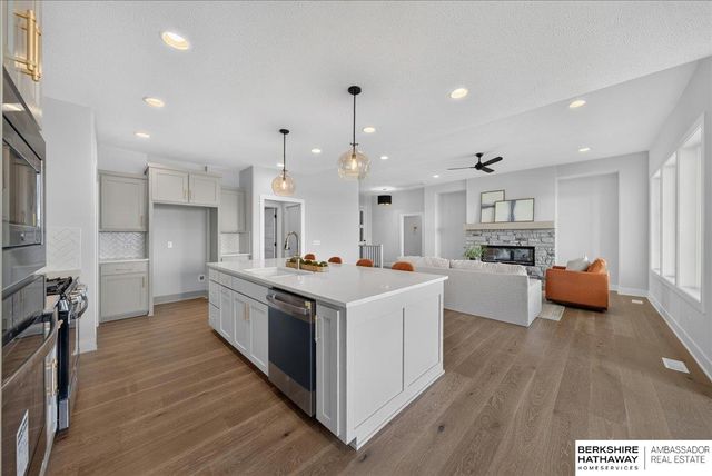 11317 S 191st Avenue, Gretna, NE 68028