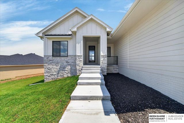 11317 S 191st Avenue, Gretna, NE 68028