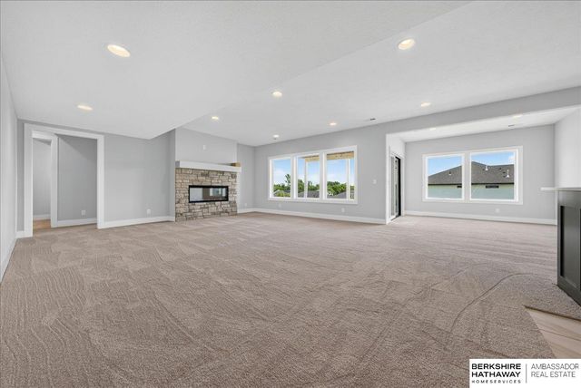 11317 S 191st Avenue, Gretna, NE 68028