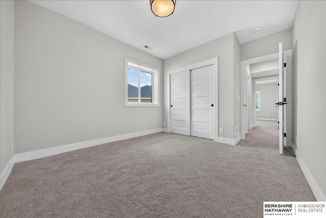 11317 S 191st Avenue, Gretna, NE 68028