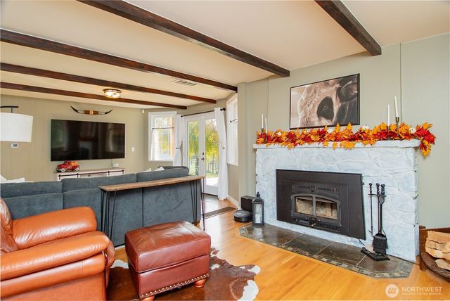 6084 Olson Road, Ferndale, WA 98248