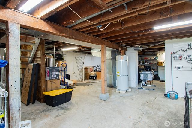 6084 Olson Road, Ferndale, WA 98248