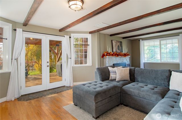 6084 Olson Road, Ferndale, WA 98248