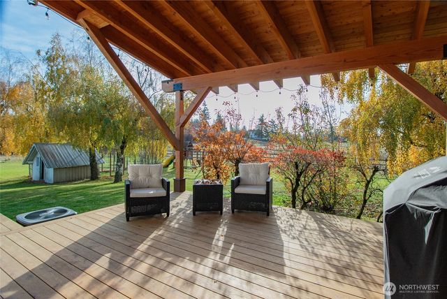 6084 Olson Road, Ferndale, WA 98248