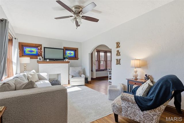 6615 Fyler Avenue, St Louis, MO 63139