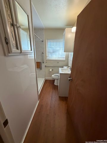 1718 kendalia, San Antonio, TX 78224