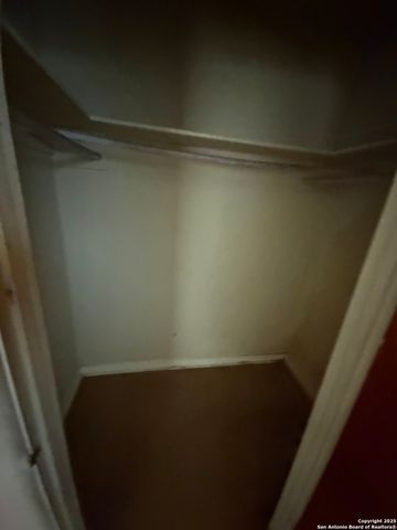 1718 kendalia, San Antonio, TX 78224