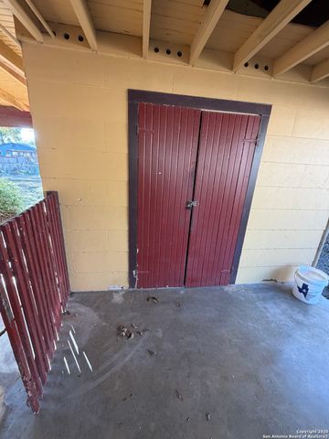 1718 kendalia, San Antonio, TX 78224