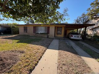 1718 kendalia, San Antonio, TX 78224